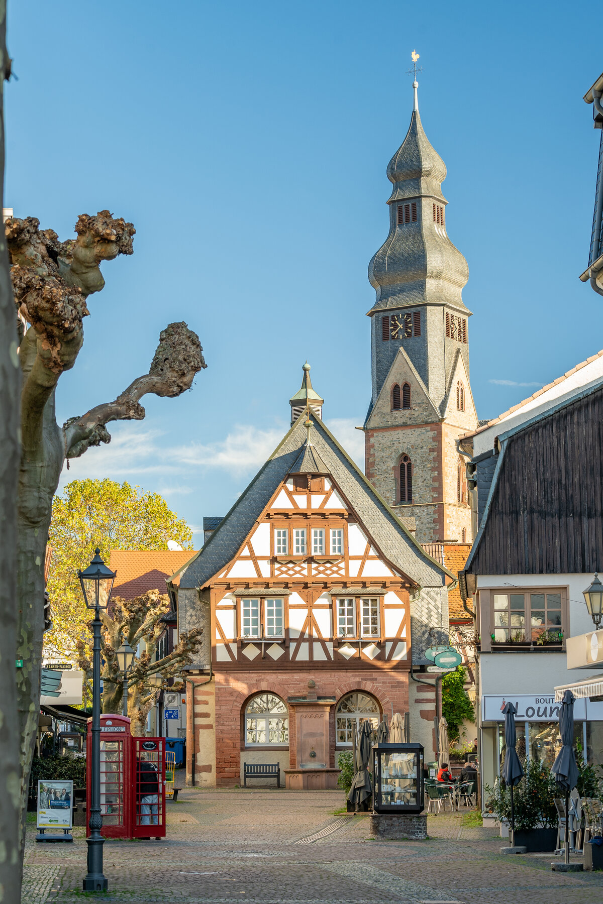 Das Alte Rathaus im Sonnenlicht