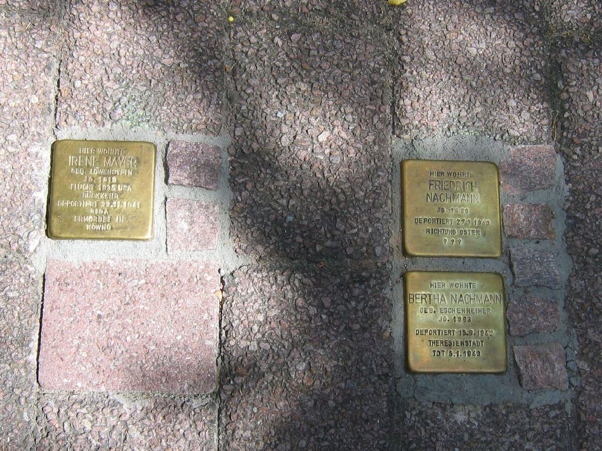 Stolpersteine Nachmann und Mayer in der Bärengasse 5 Hofheim am Taunus (Steinverlegung am 05.08.2008)