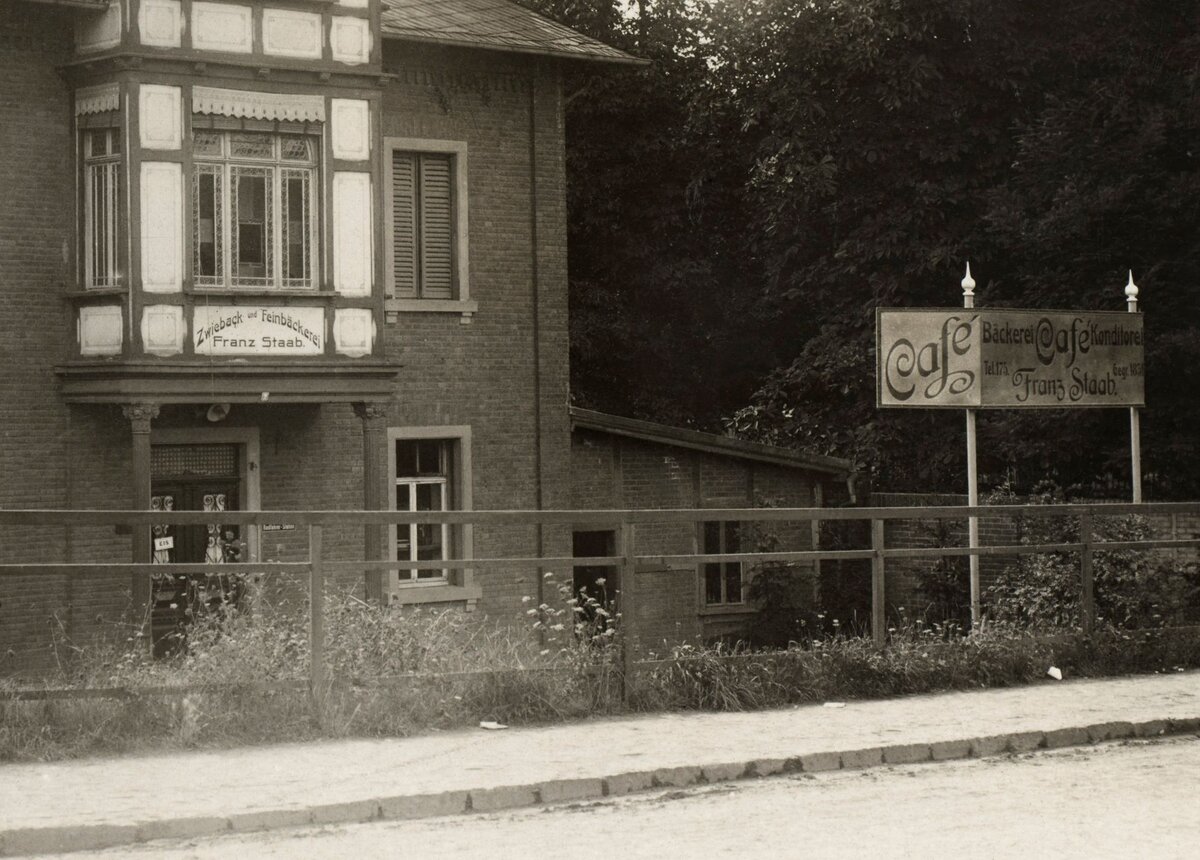 Franz Staab hatte den Betrieb 1921 von Vater Joseph übernommen und 1925 ein Café eingerichtet.